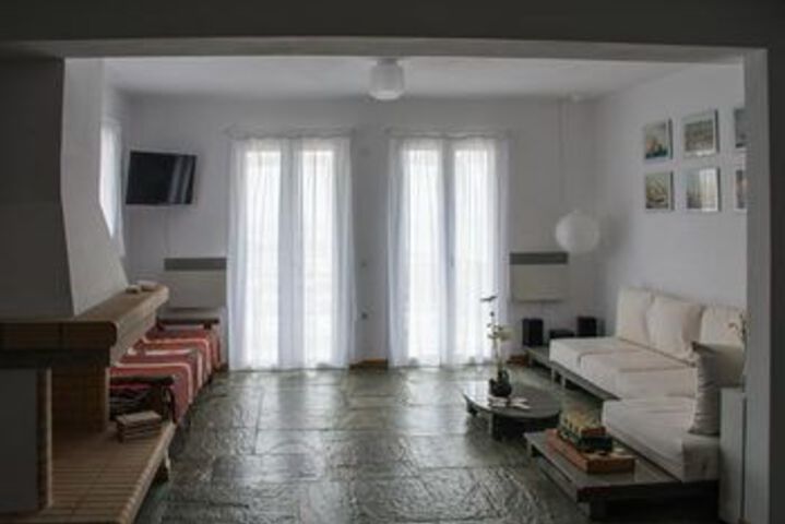 Room 34 of 48