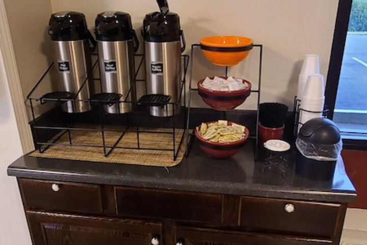 Breakfast/Coffee Service 16 of 18