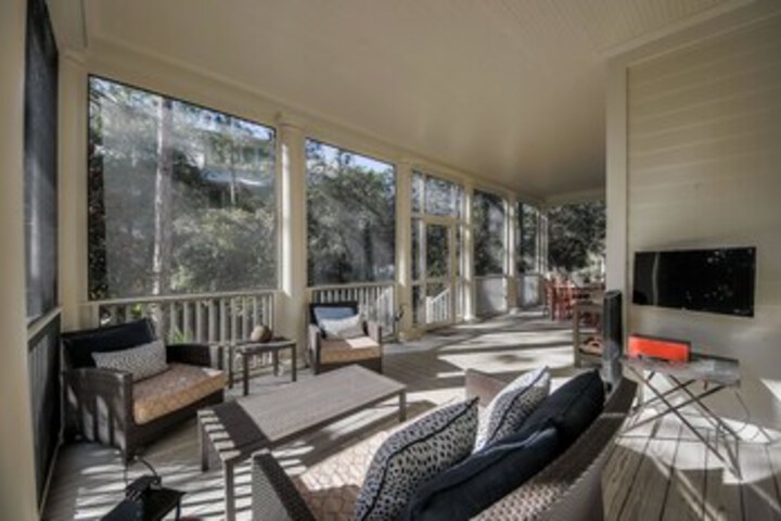 Terrace/Patio 16 of 33