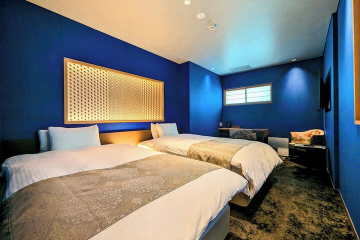 Room 28 of 138