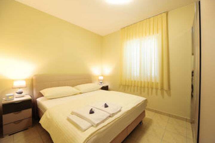 Room 19 of 51