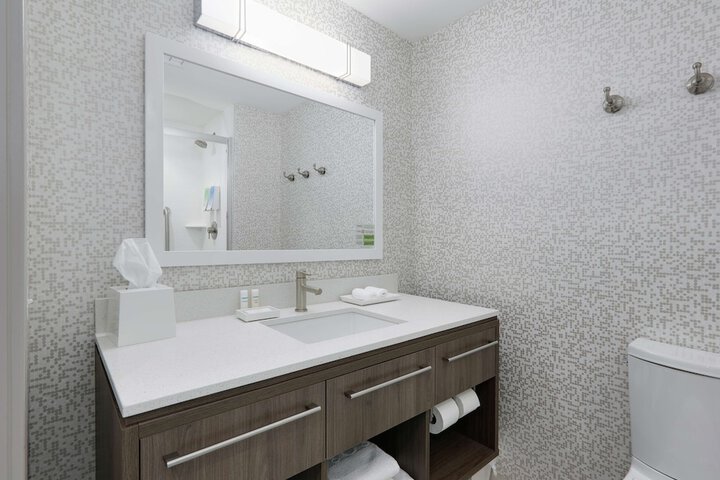 Bathroom shower