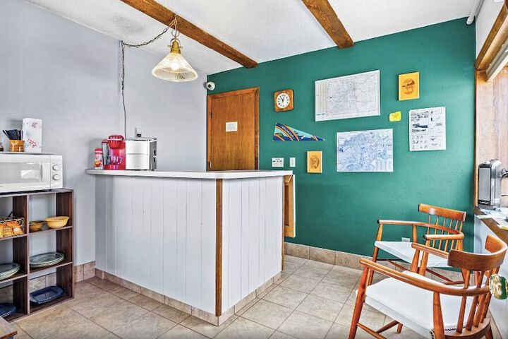 Breakfast/Coffee Service 2 of 7