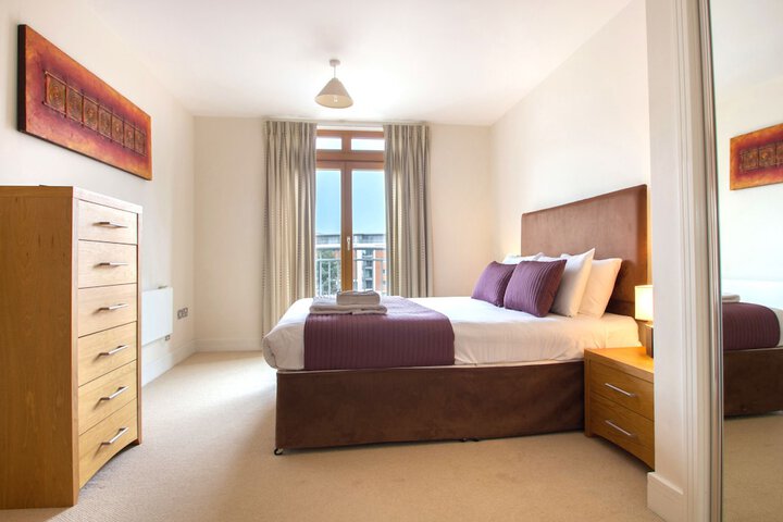 Room 6 of 31