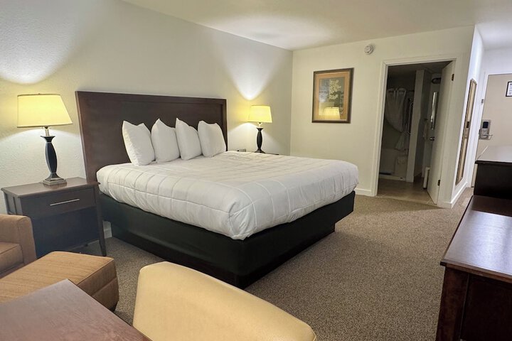 Room 7 of 39