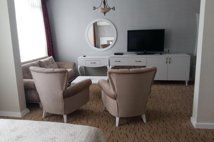 Room 27 of 56