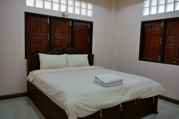 Room 15 of 74
