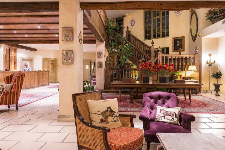 Lobby Entry