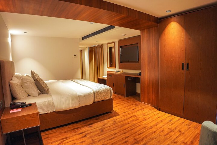 Room 4 of 39