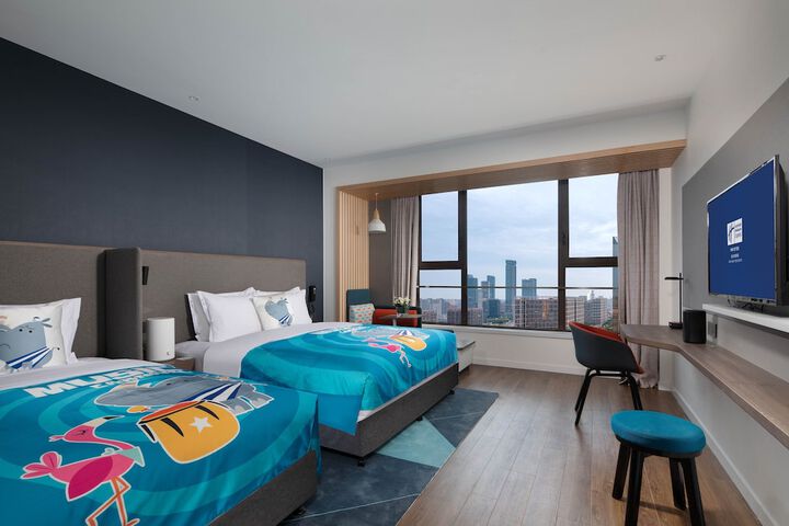 Room 18 of 46