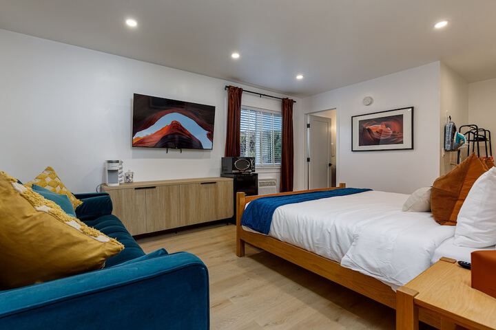 Room 28 of 105