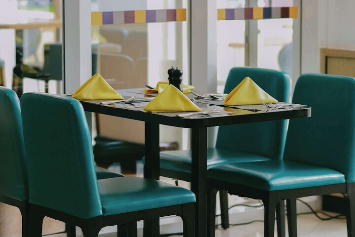 Dining 84 of 108