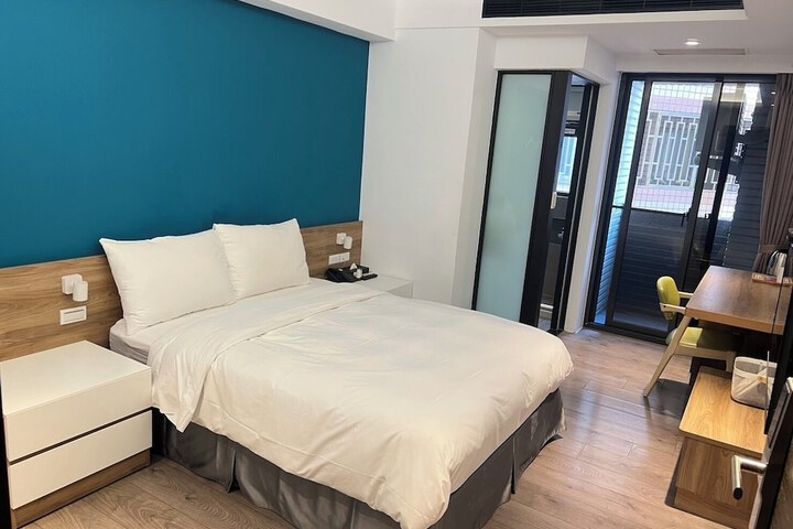 Room 45 of 94