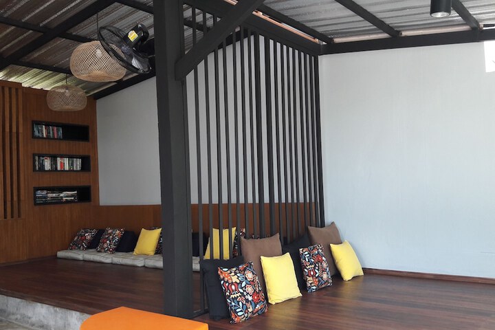 Hotel Interior 4 of 161