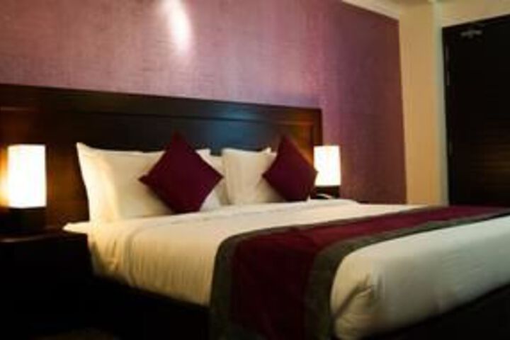 Room 16 of 26