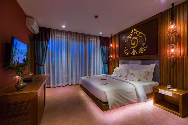 Room 13 of 111