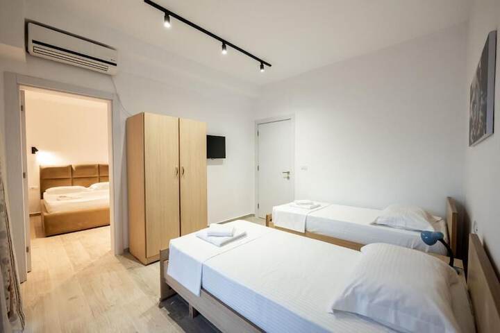 Room 39 of 163