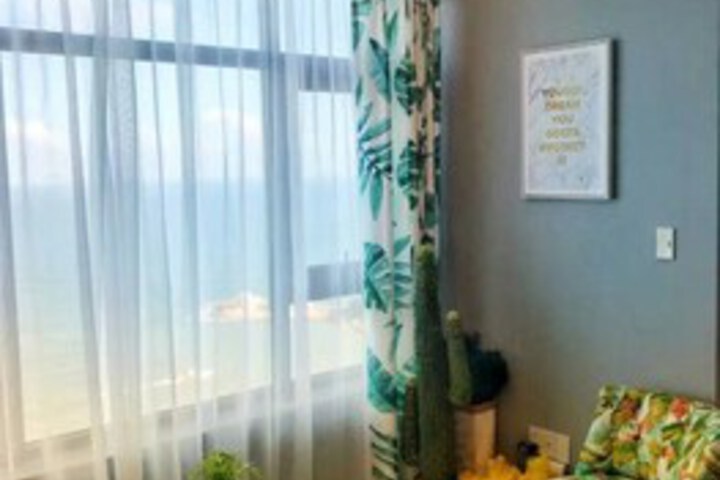 Room 21 of 38