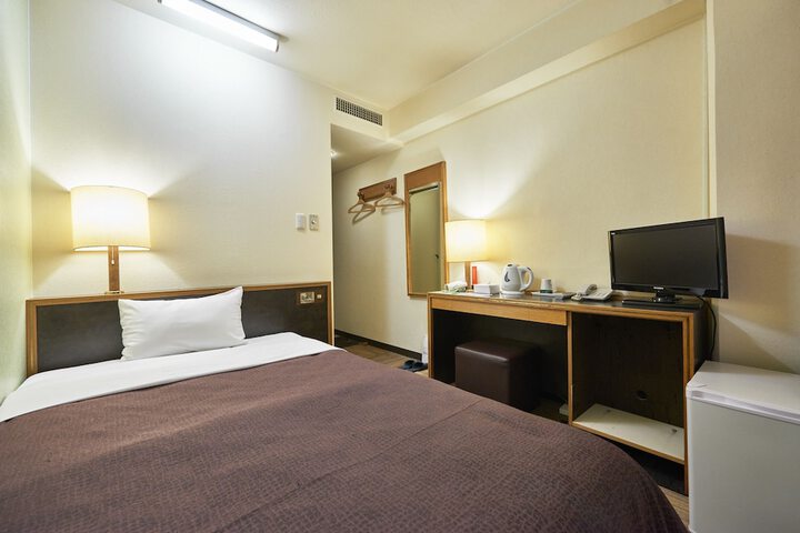 Room 4 of 31