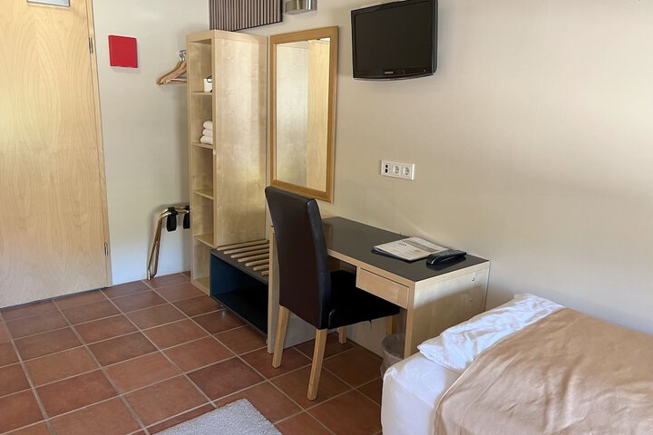 Room 18 of 68