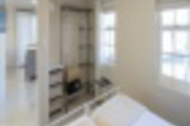 Room 399 of 648