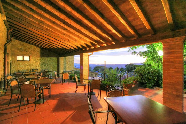 Terrace/Patio 93 of 96