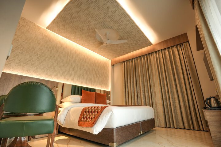 Room 25 of 62