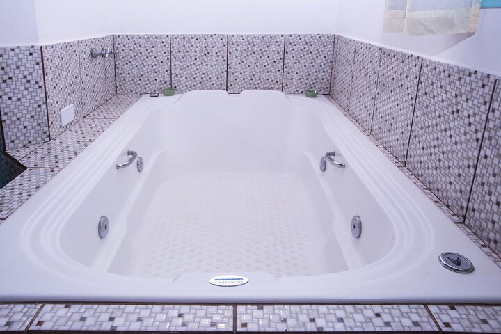 Hot Tub 68 of 145