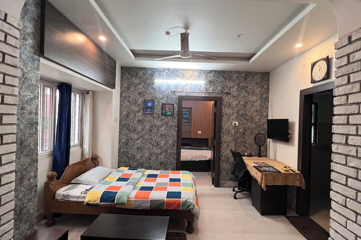 Room 27 of 58