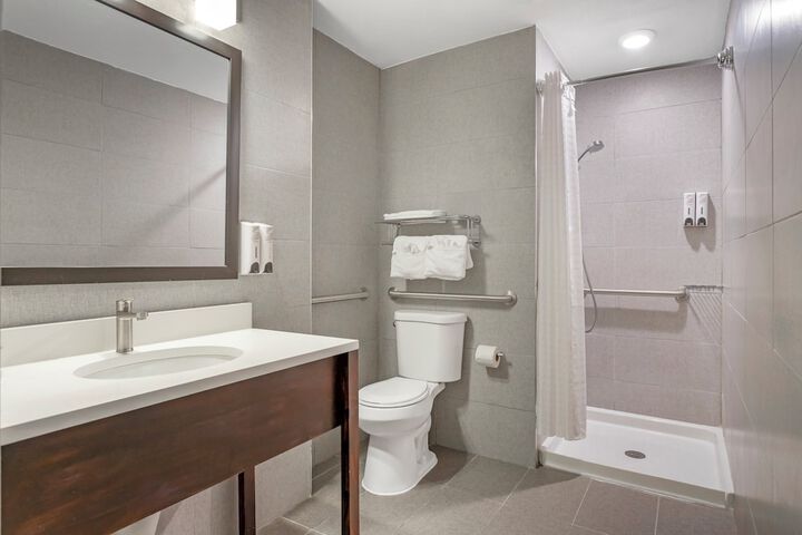 Room 20 of 34
