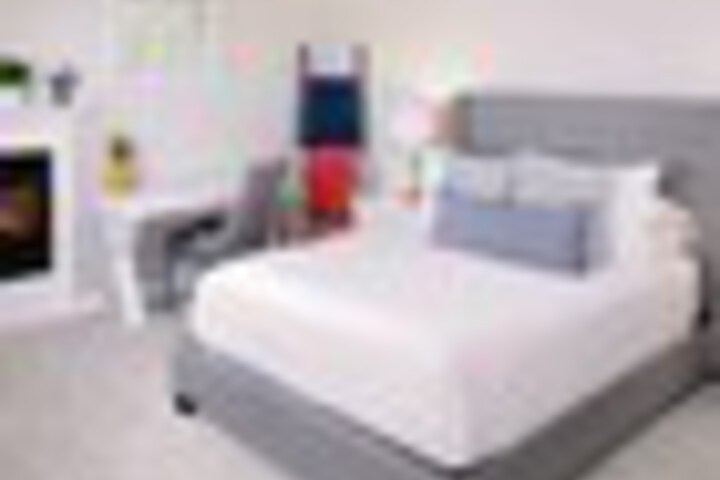 Room 35 of 111