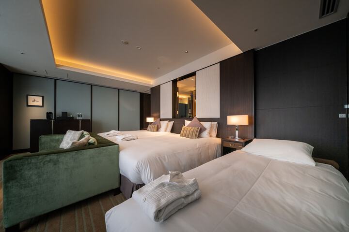 Room 16 of 148