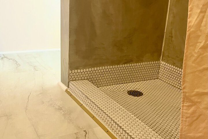 Room 22 of 35