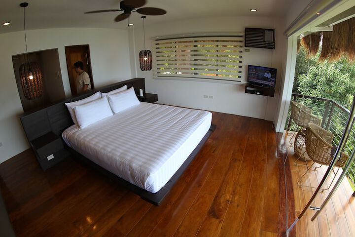 Room 5 of 73