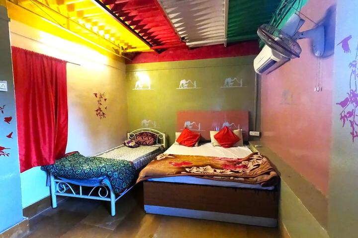 Room 10 of 10