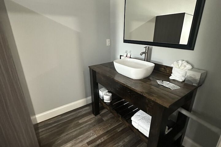 Room 14 of 30
