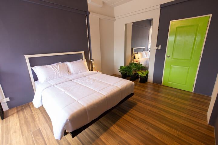 Room 16 of 71