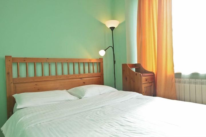 Room 37 of 176