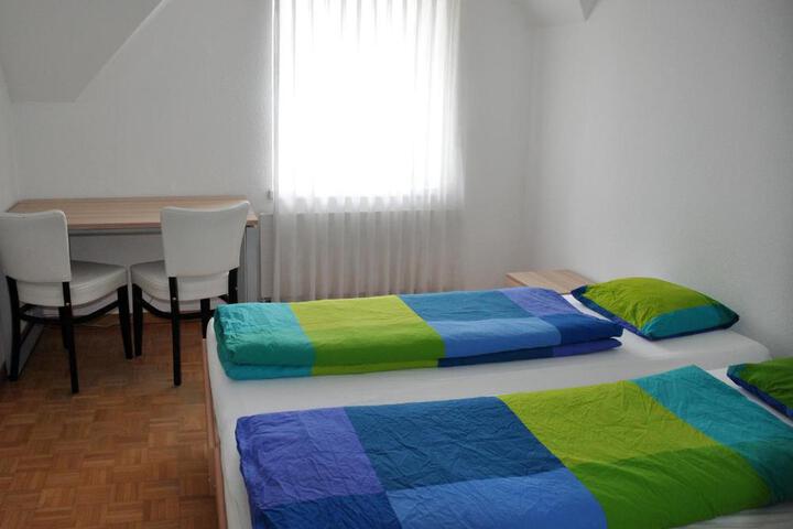 August Restaurant Hotel