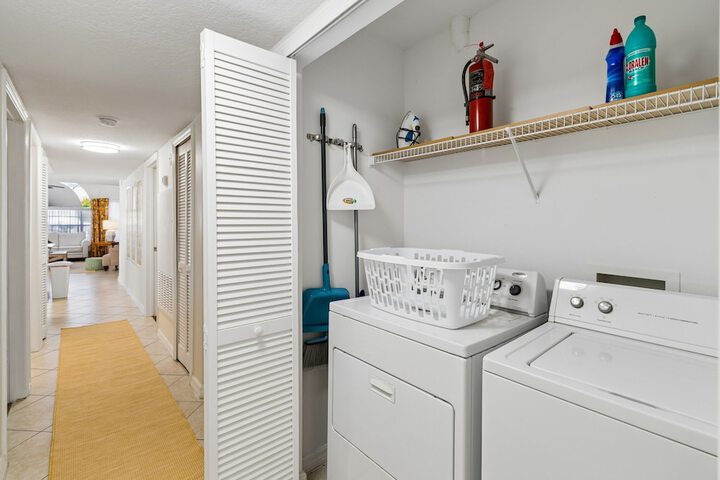 Room 32 of 44