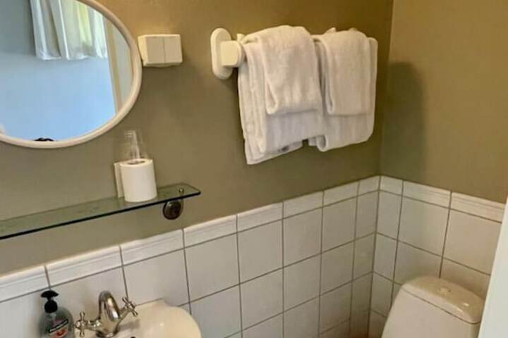 Room 70 of 135