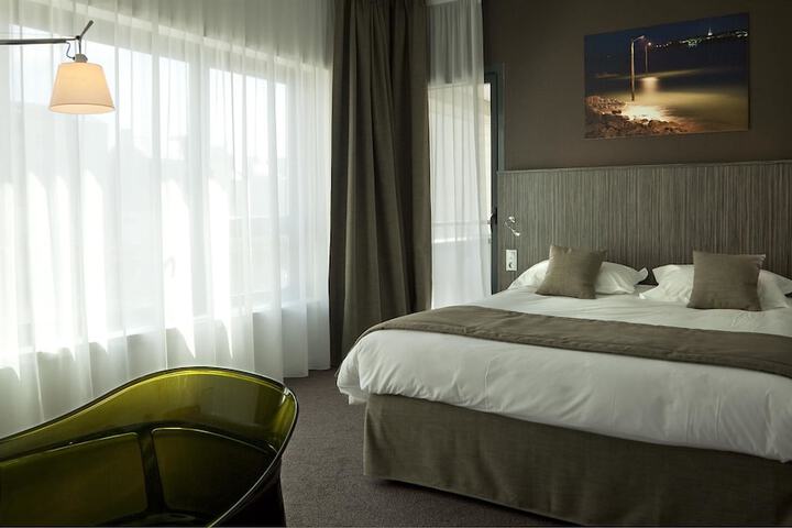 Room 12 of 75
