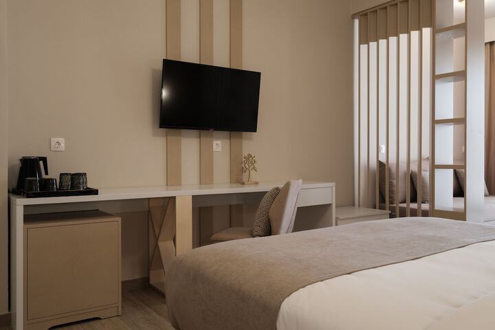Room 30 of 98