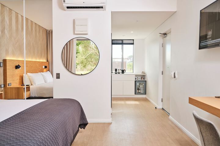 Room 5 of 50