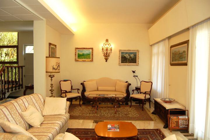 Hotel Interior 4 of 47