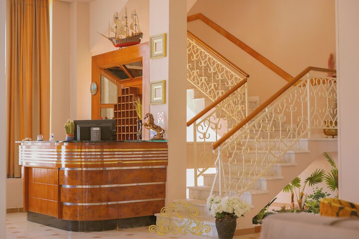 Hotel Interior 2 of 129