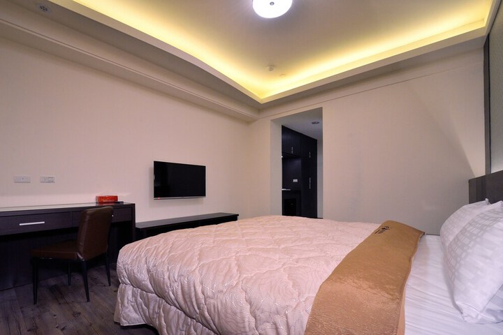 Room 21 of 39