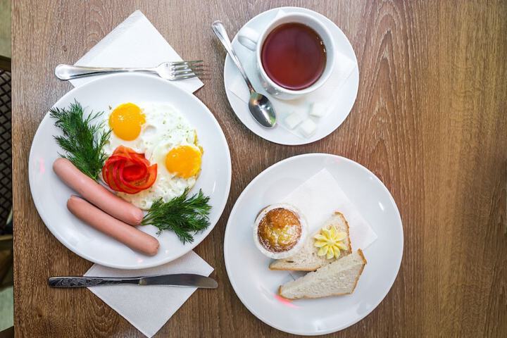 Breakfast/Coffee Service 28 of 34