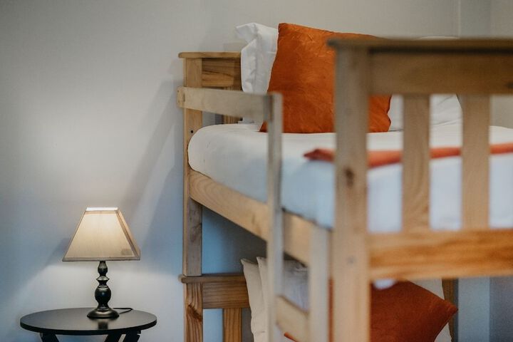 Room 10 of 80