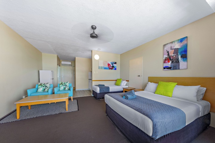 Room 4 of 35